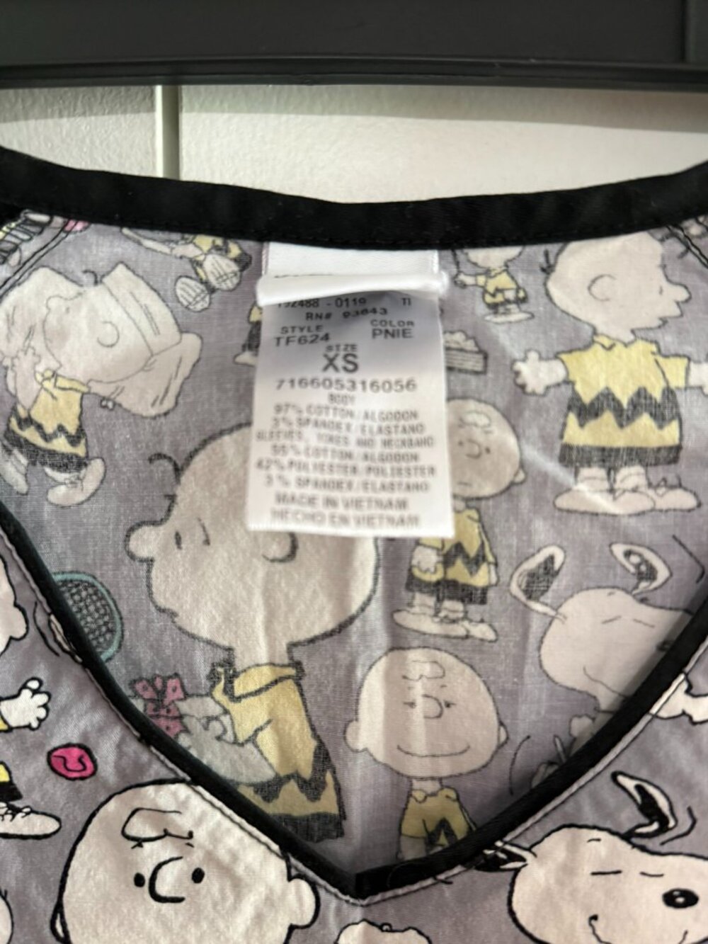Snoopy Scrub Top - Picture 2 of 3